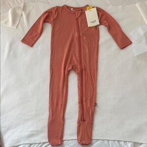 Kyte baby nwt zip Footies One Piece with Long Sleeves